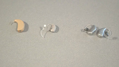 如何使用耳背式助听器