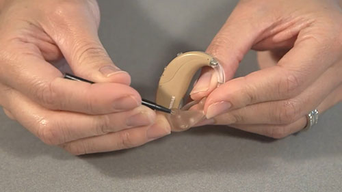 耳背式助听器的故障处理