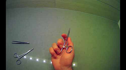 手握持针器的方法