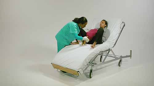 分娩模拟：臀位分娩