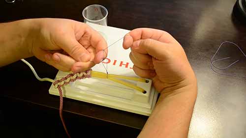 学习单手打方结