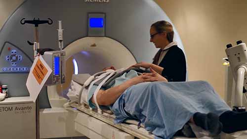 心脏负荷灌注MRI扫描