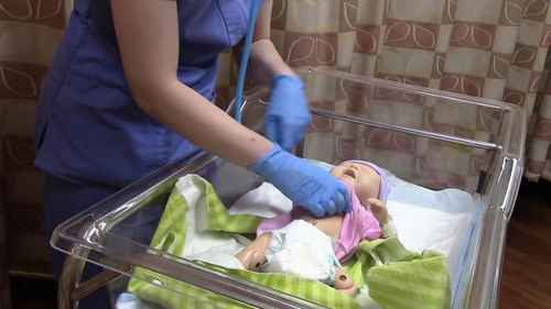 新生儿从头到脚的评估