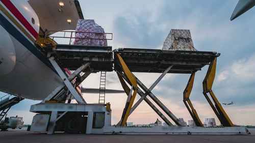 美国联合包裹运送服务公司全球货运业务