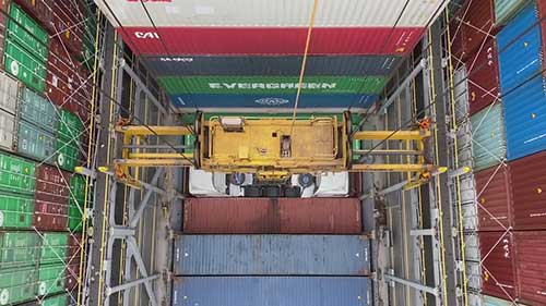 超规格集装箱的卸载