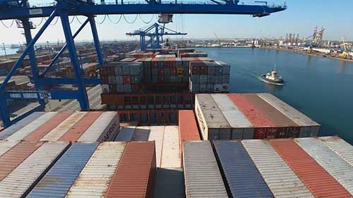 罗马尼亚港口码头的操作