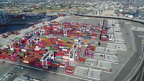 进入港口货车引导