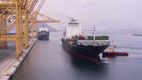 豪尔费坎集装箱港