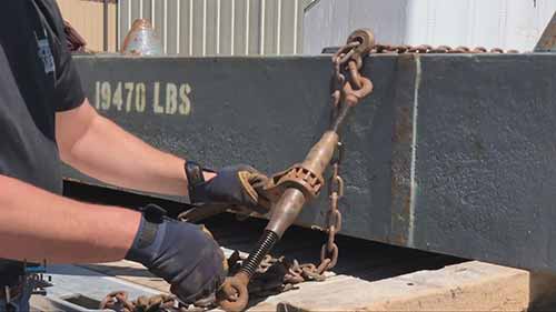 客车司机必备技能2-如何锁住货物