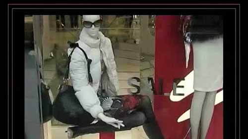 橱窗展示评论3-JUSTCAVALLI