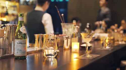 像绅士一样饮酒