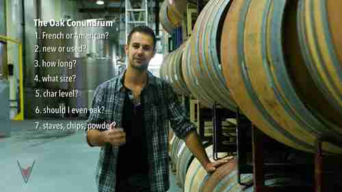 橡木桶和葡萄酒