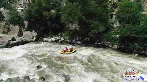 漂流运动 03 河流的特点