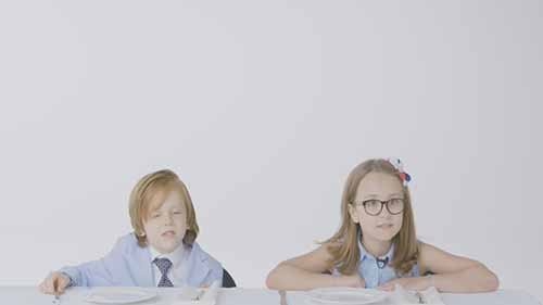 儿童品尝英国菜