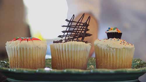 如何让纸杯蛋糕看起来像艺术品