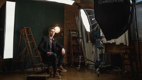 摄影师如何使用补光