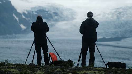 你需要一个长焦镜头