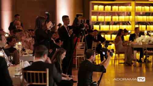 如何拍摄夜间婚礼照片