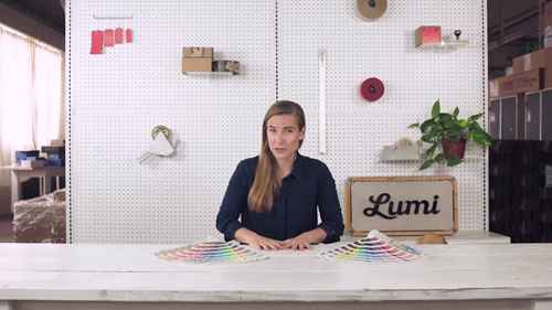 包装设计中的潘通色卡