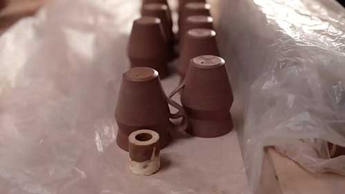 用捏塑成型法做把手