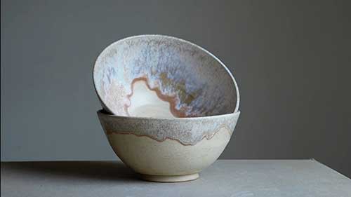 拉制星云图案的陶碗