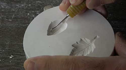 制作堆纹的印坯模具