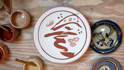 金属氧化物与釉彩装饰