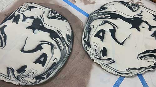 绞胎：泥料揉合