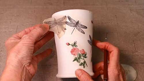 怎么进行釉下贴花