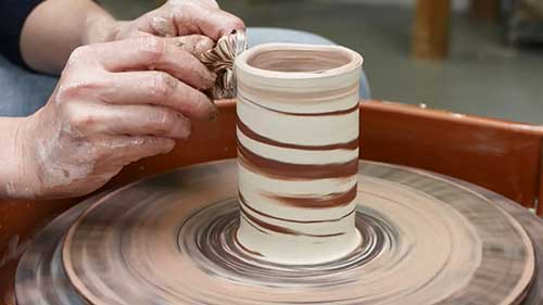 制作玛瑙彩纹陶器