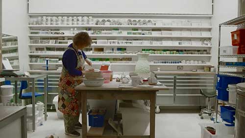 英国陶艺家凯特·马龙