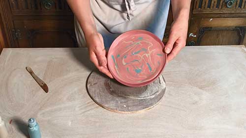 大理石纹陶器的制作