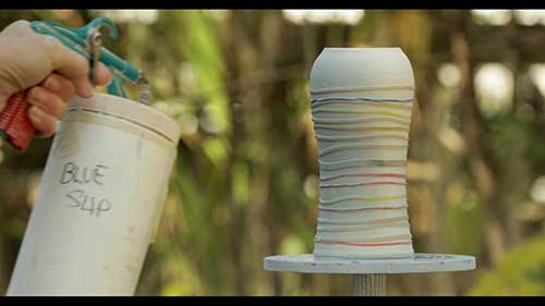 巧用喷枪进行陶瓷装饰