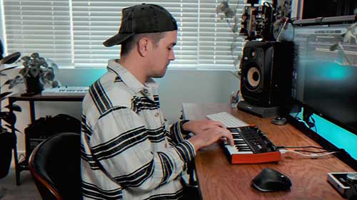 用MIDI键盘创作歌曲