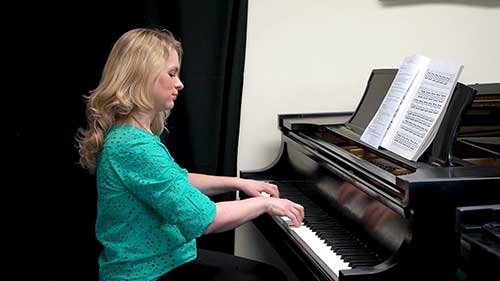 哈农钢琴指法教程02利用手臂重量