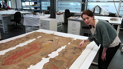 修复《灵鹫山》08 检查刺绣画背面