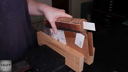 古书保护与修复 02 清理书脊