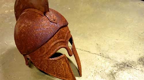 中世纪希腊头盔修复