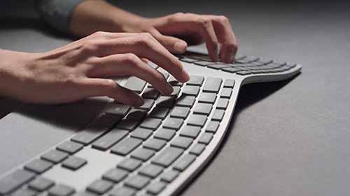 最佳人体工程学键盘