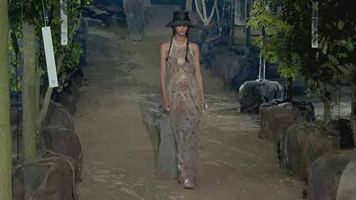 迪奥礼服是如何制作的