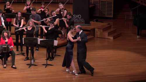 探戈表演——《假面舞会》