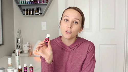 添加到皮肤护理中的精油