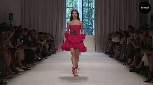 模特时刻——梅根·罗什