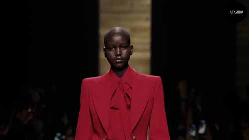 模特时刻——AdutAkech