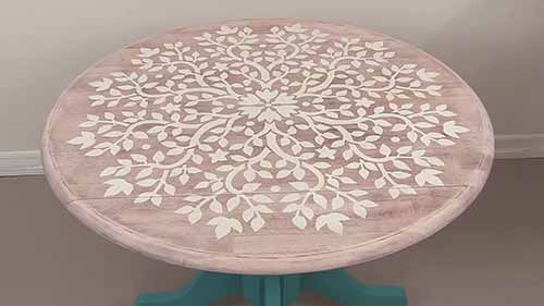 如何在木制品上用模板印制图案