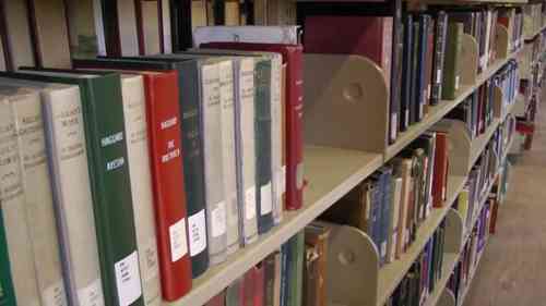 图书管理员正确处理图书