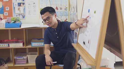 发展幼儿护理及教育