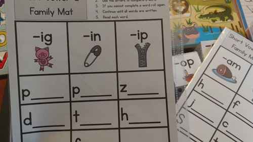 如何教词族、短元音及首字母发音