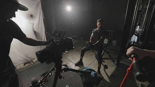 如何拍摄体育广告